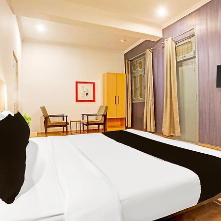 Super Townhouse Vijay Khand Gomti Nagar Lakhnau Kültér fotó