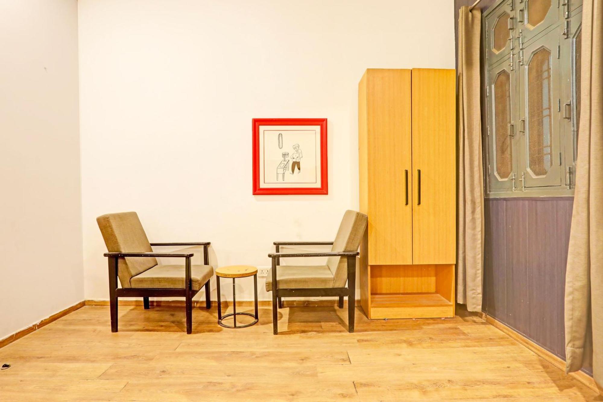 Super Townhouse Vijay Khand Gomti Nagar Lakhnau Kültér fotó