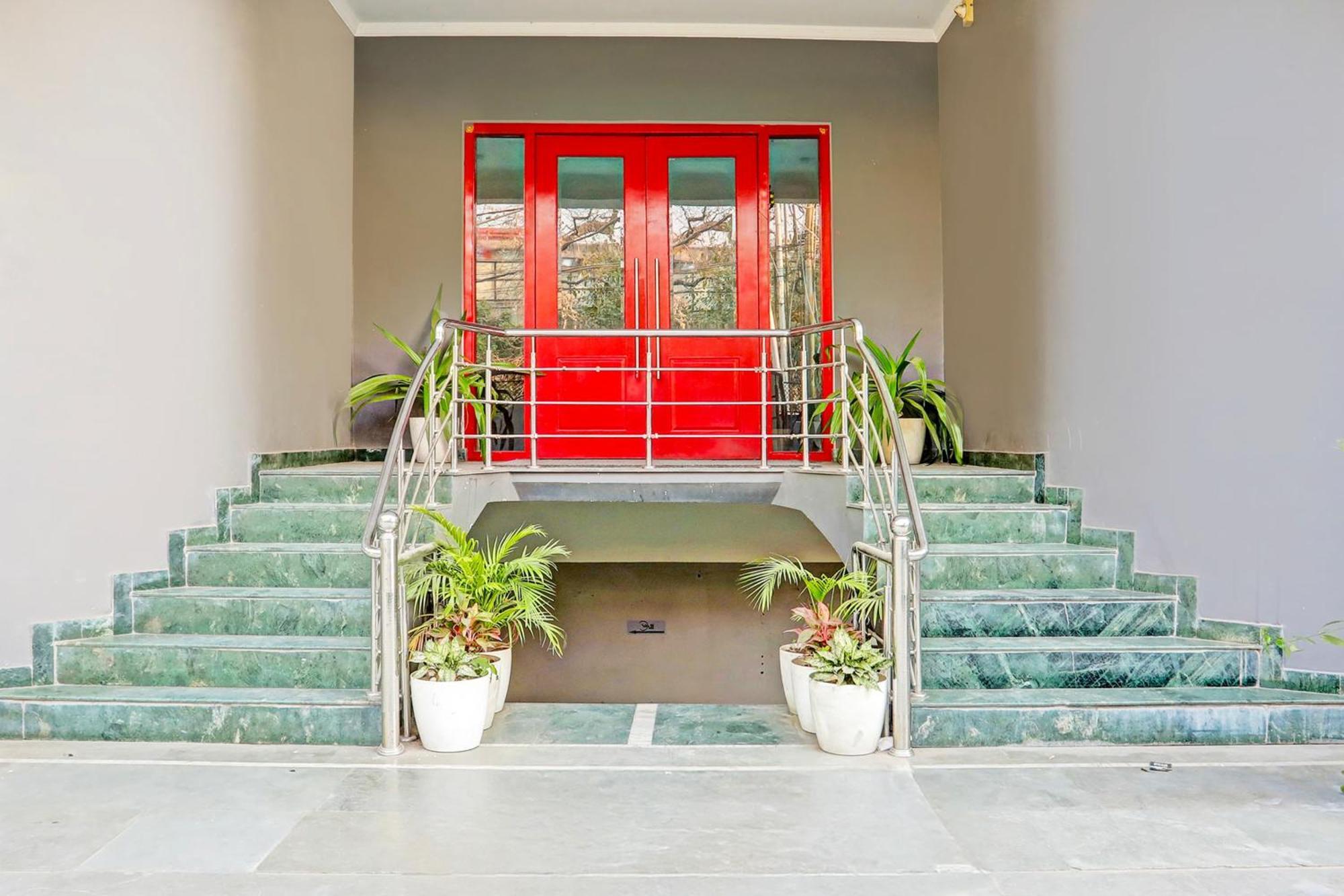 Super Townhouse Vijay Khand Gomti Nagar Lakhnau Kültér fotó